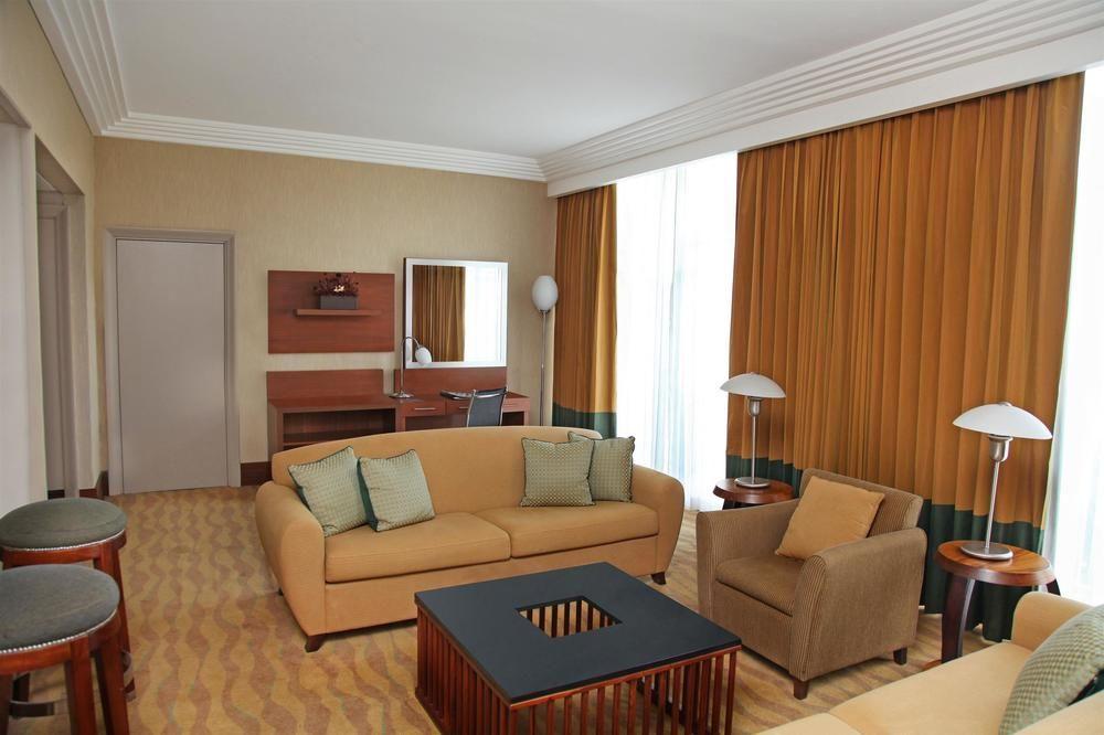 Sheraton Kampala Hotel Exterior photo